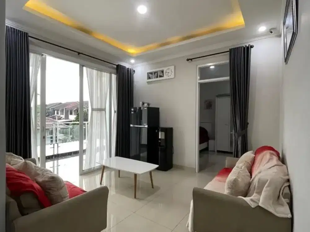 Rumah Mewah Full Furnished ada Kolam Renang di Taman Kopo Melati