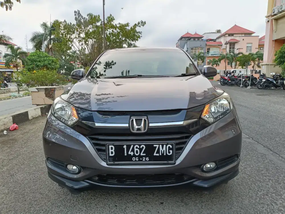 Honda HR-V E AT 2016 Grey Metallic
