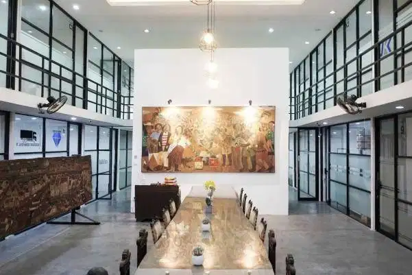 DIJUAL BANGUNAN KOMERSIAL RAYA WIYUNG 0 JLN RAYA STRATEGIS PARKIR LUAS