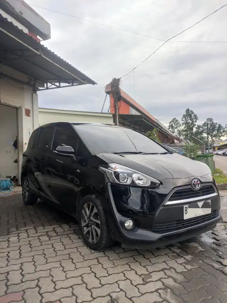 Murah Banget! Toyota Sienta 1.5 V AT Matic 2019 KM47RB