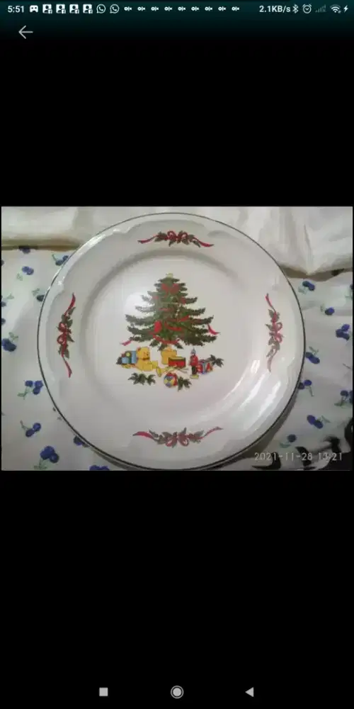 Piring pajangan menyambut x'mas lengkap dg standarnya