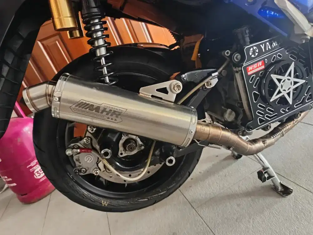 Knalpot nmax old atau aerox old