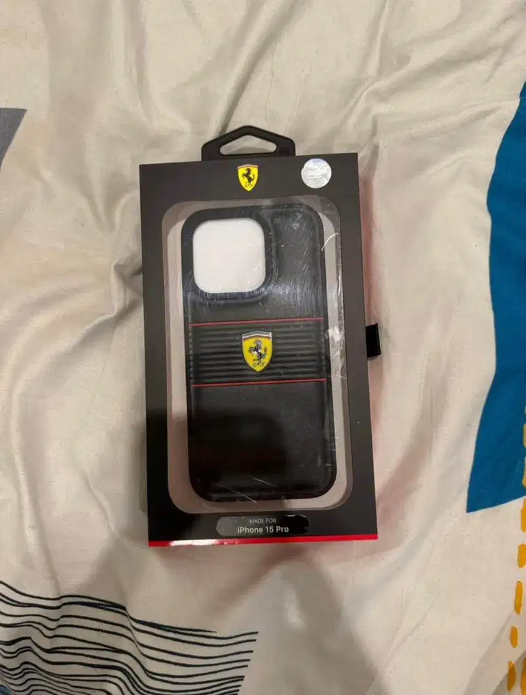 Casing Official Ferrari, Iphone 15 Pro (Mall Ori), (Baru)