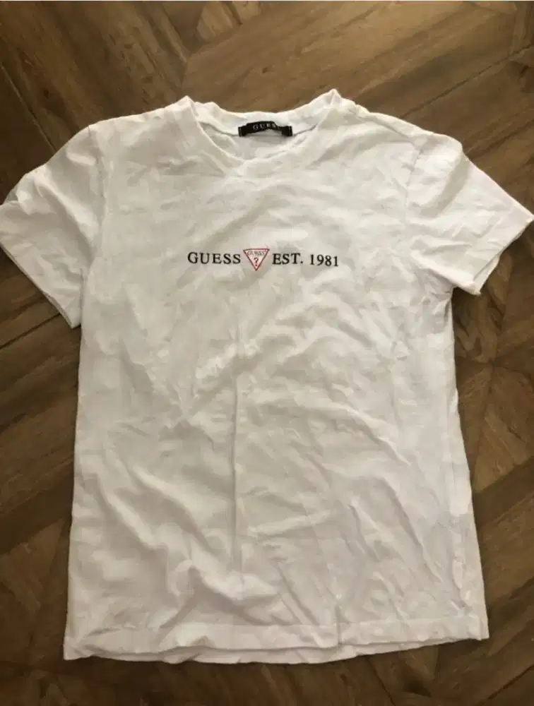 Branded Kaos Guess Tshirt