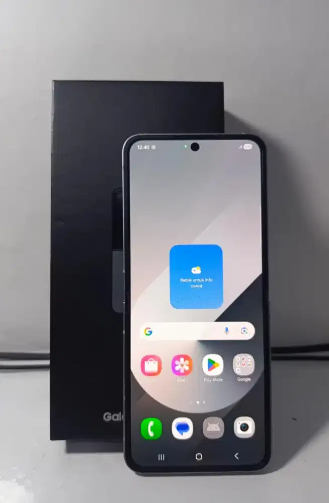 SAMSUNG Z FLIP 6 5G RAM 12/256GB ORIGINAL SEIN MULUS FULLSHET 

TA