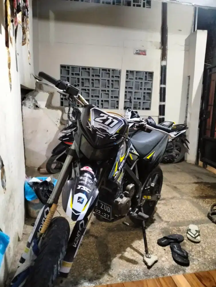 Kawasaki D-Tracker REG 2015