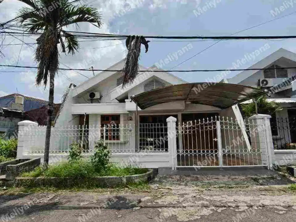 Dijual Rumah Dharmahusada Indah dekat Galaxy Mall