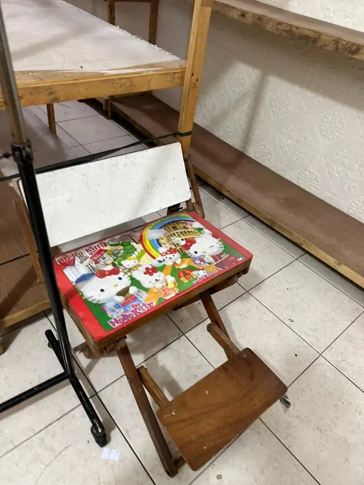 dijual cepat meja belajar anak hello kitty