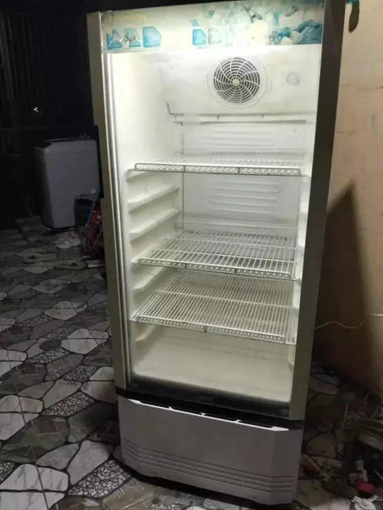 Jual showcase polytron 4 tahap.mulus normal siap antar