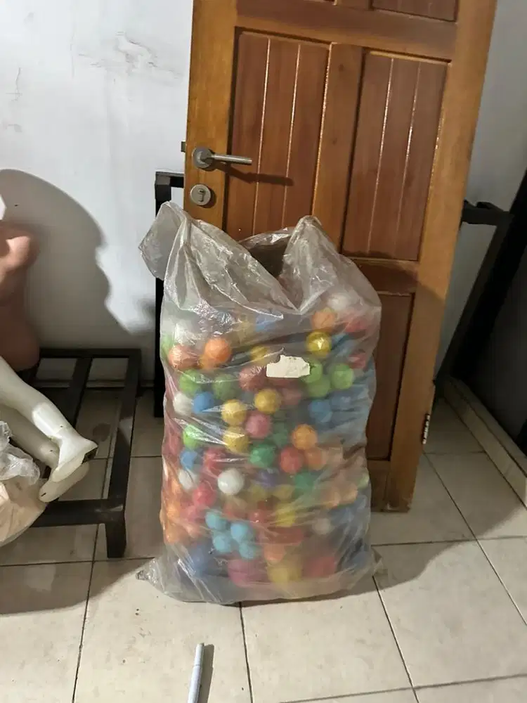 dijual cepat mainan bola anak