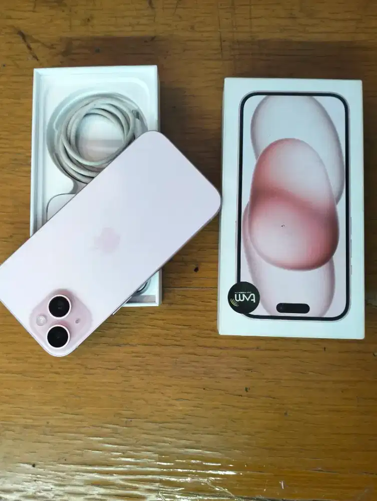 iPhone 15 256gb ibox