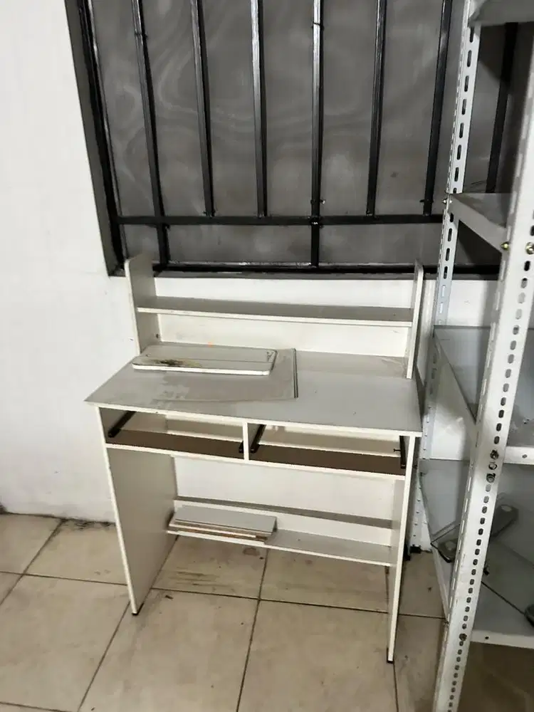 dijual cepat meja kantor belajar dan serbaguna