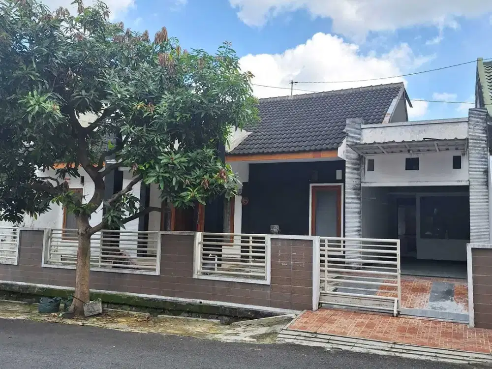Rumah bersih minimalis di concat candigebang