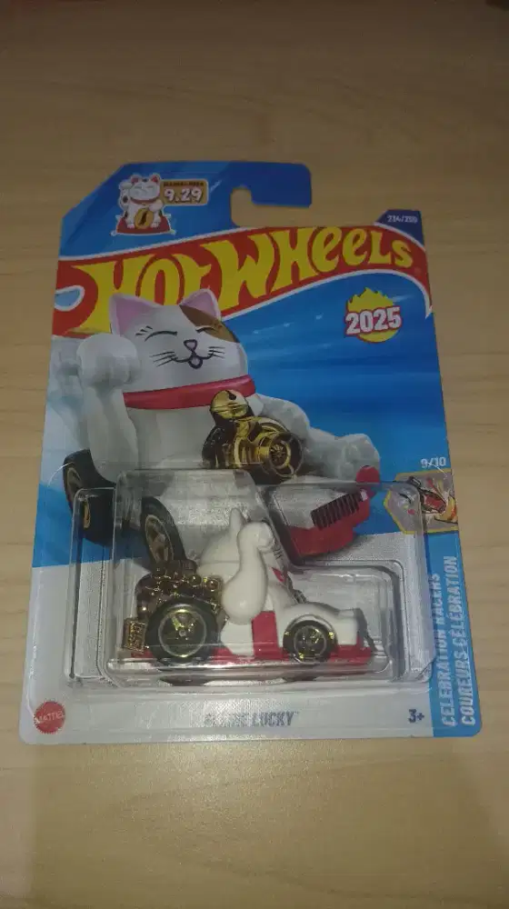 Hotwheels Feline Lucky Kucing Neko