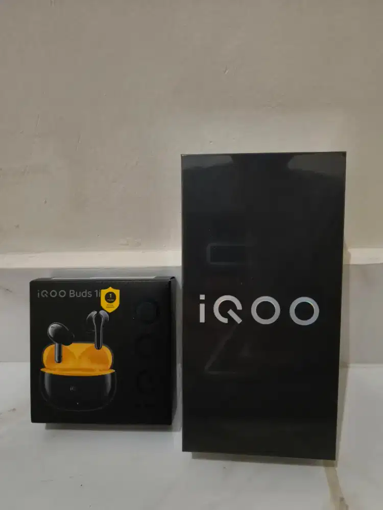 Iqoo z9 5g 8/256 baru BNI bonus tws