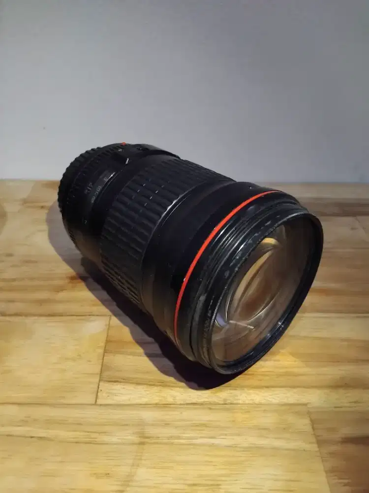 Canon EF 135mm F2