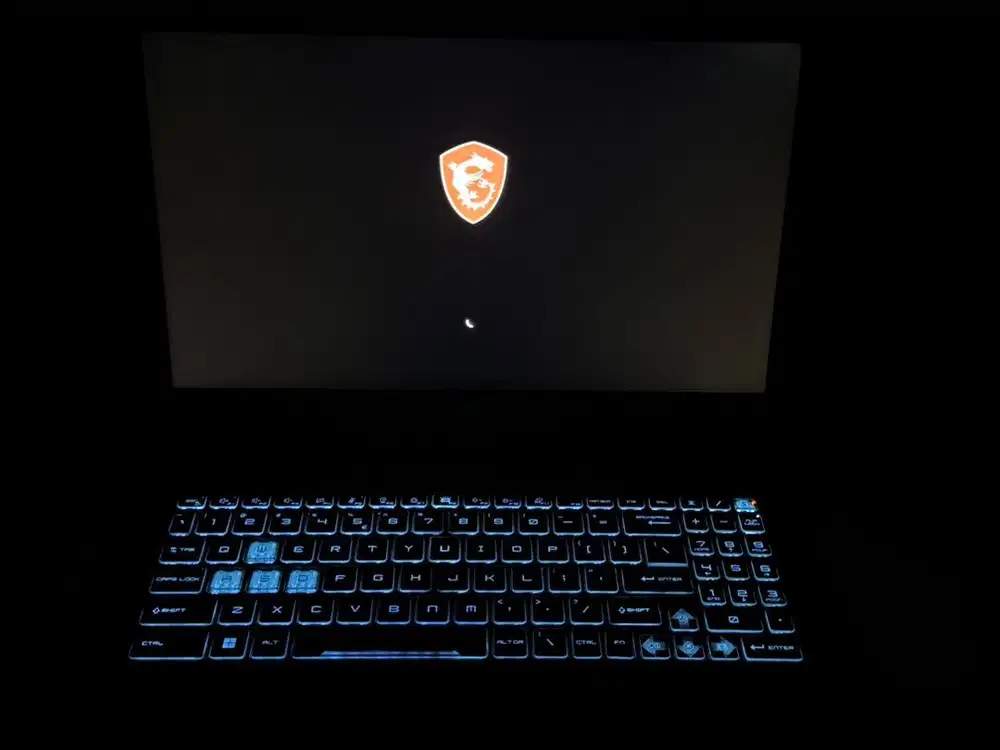 Laptop Gaming MSI Cyborg 15 (i7 Gen 12, RTX 4060 8GB, RAM 16GB DDR5)