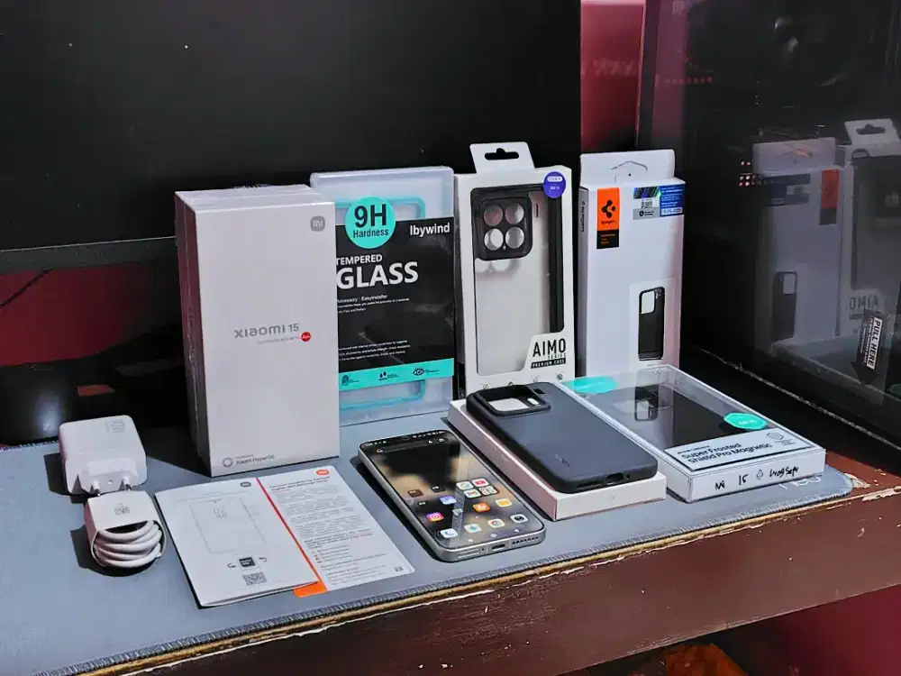 Xiaomi 15 12/512 like new fullset resmi banyak bonus !!! 