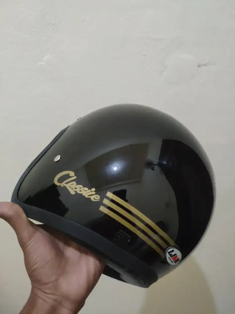 Dijual cepat Helm Bogo Pria wanita murah kondisi baru