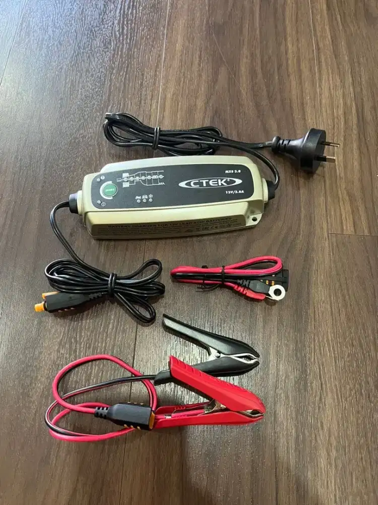  CTEK MXS 3.8 battery baterai charger mobil motor lead acid