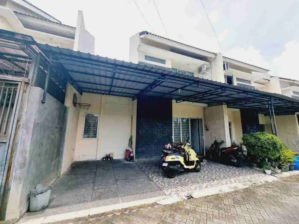 Rumah Cantik 2Lt di Cluster One Gate Sukoharjo