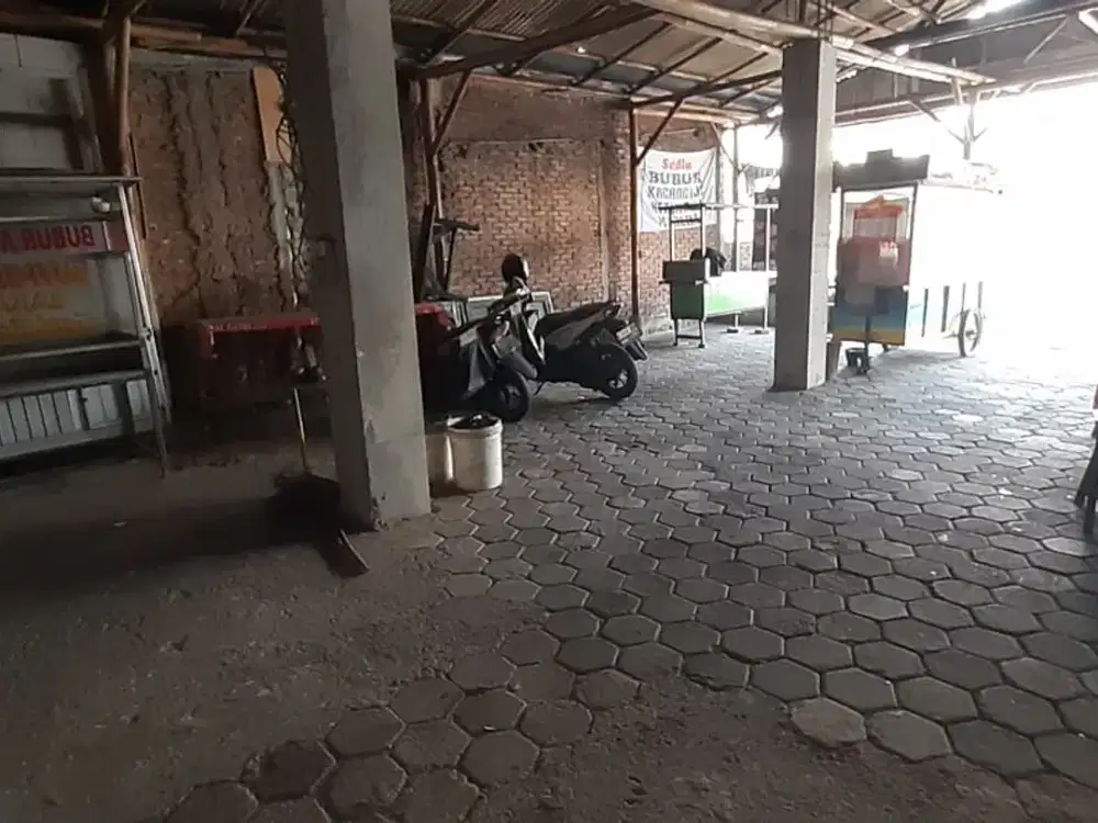 Dijual Pujasera Aktif Jalan Ramai di Arcamanik Cisaranten Kulon Lokasi Strategis Potensial Bisnis | LA295