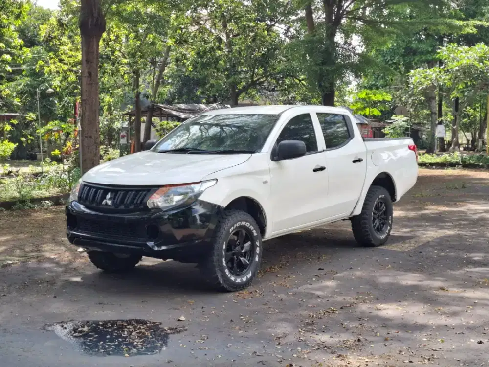 New triton hdx 2018 putih mt