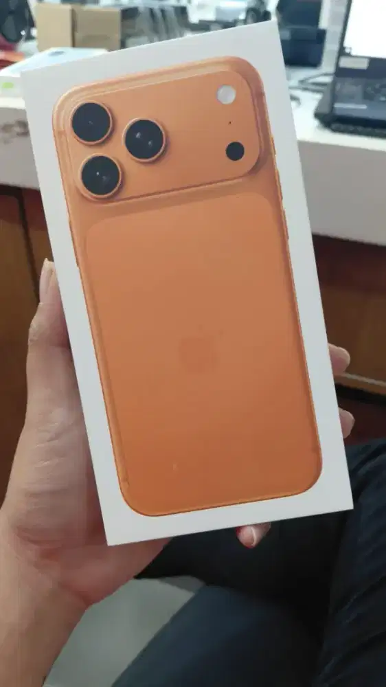 Ready iPhone 17 promax 512 oranye resmi