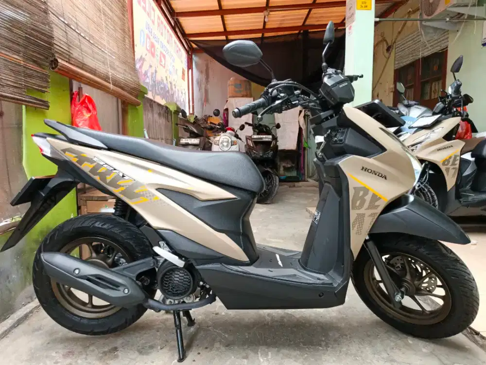 KM 1RB HONDA BEAT STREET 2025 BLN 3 BS TT 2024 HRG PAS DI CILEDUG ORI