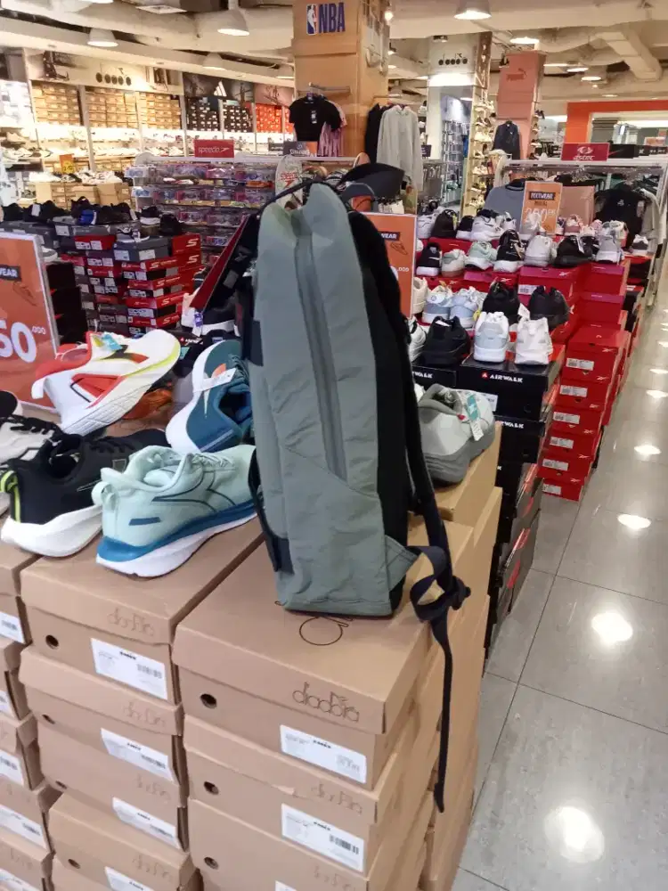 Tas backpack merk reebok