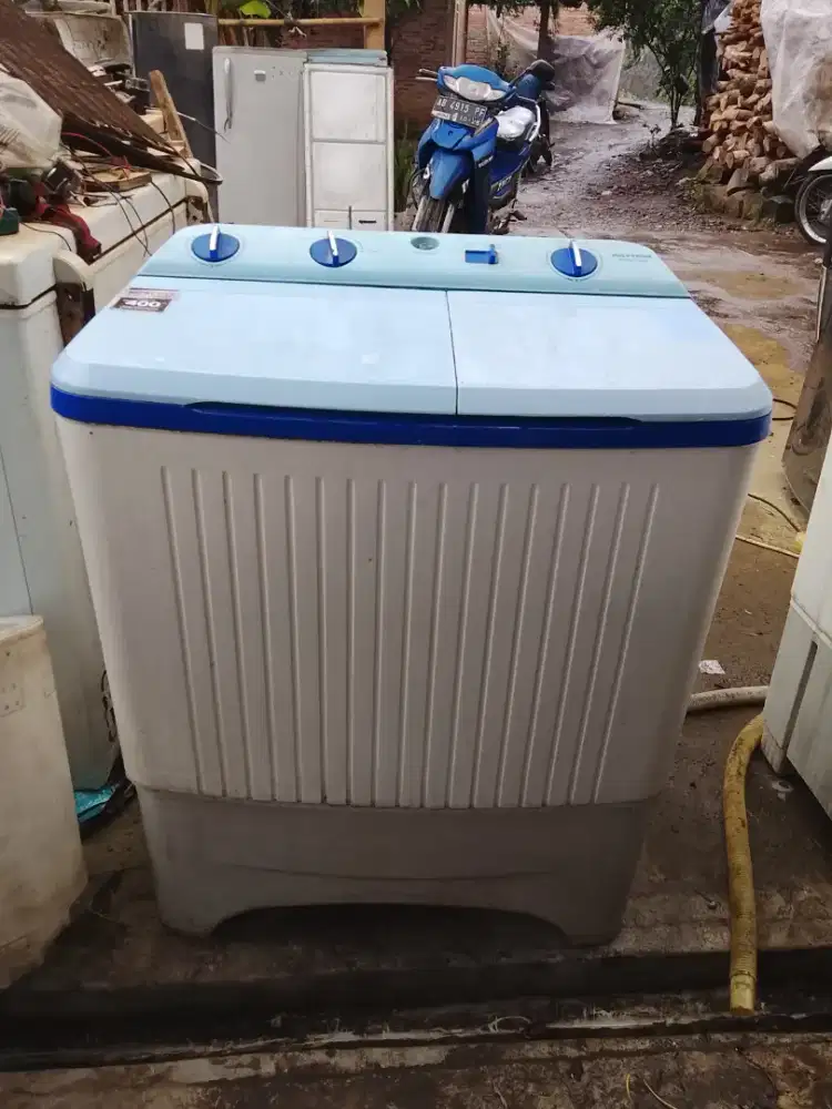 Mesin cuci second polytron 7,5 kg