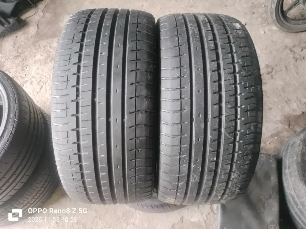 Jual ban mrek accelera ukuran 245 30 R20 kond mulus 2pcs . Nik 2023