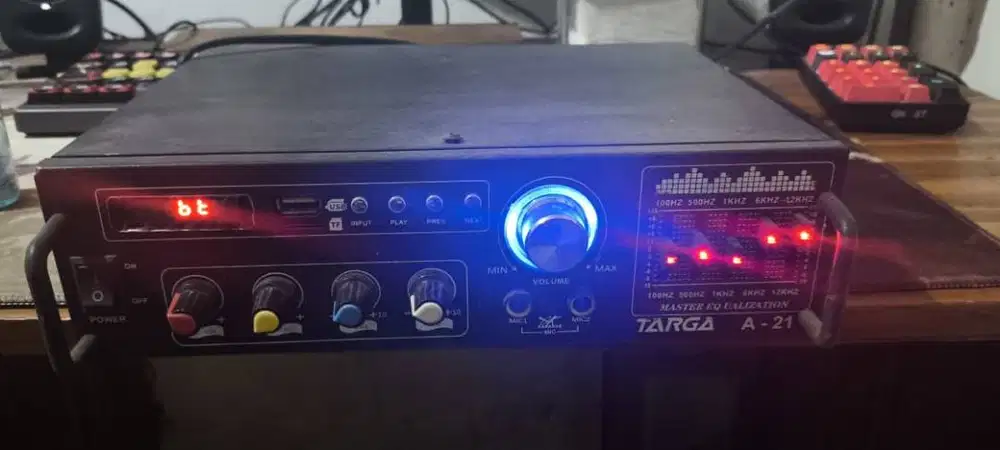 Targa A21 Power Amplifier Bluetooth USB