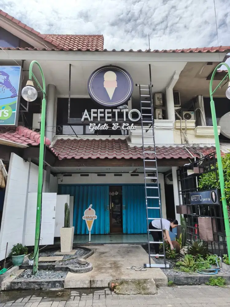 Dicari pegawai untuk cafe