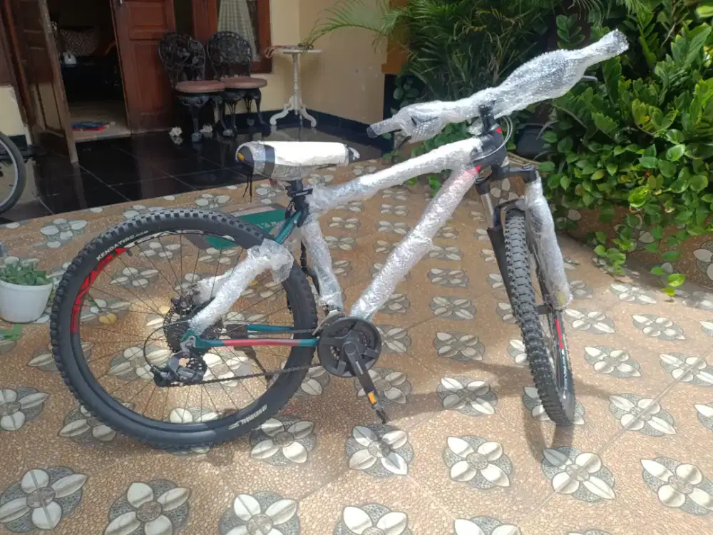 JUAL MURAH Sepeda Polygon Cascade 4.0 Original