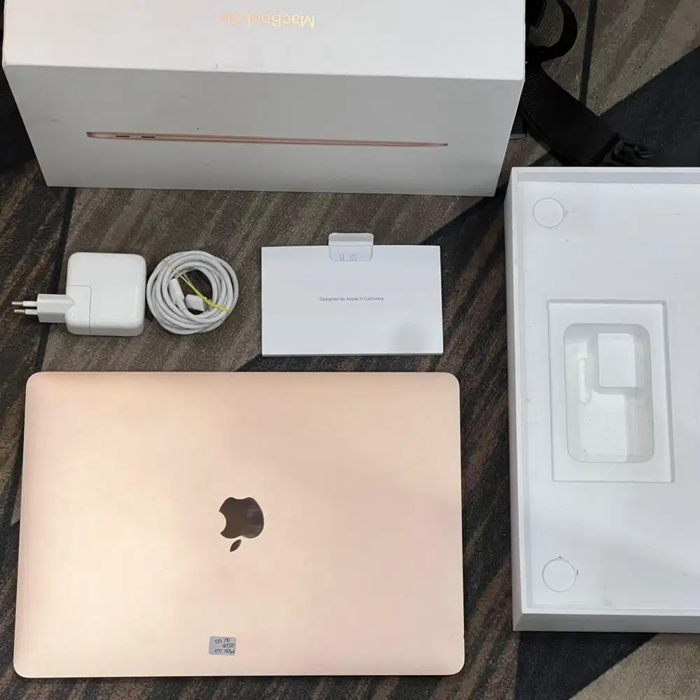 macbook Air 2020 512gb cor i5 ibox mulus fullset original