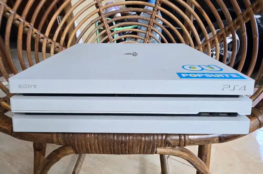 PS4 Pro 1tb fullset full games