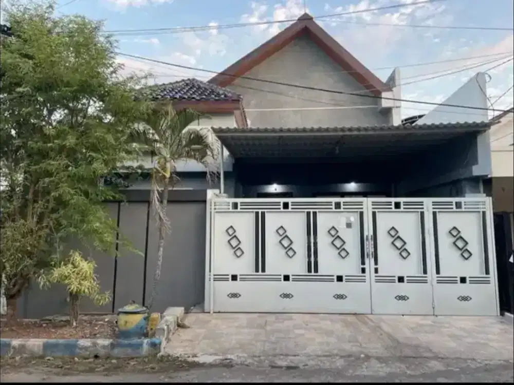 Rumah Baruk Barat Dekat MERR, ROW 3 MOBIL