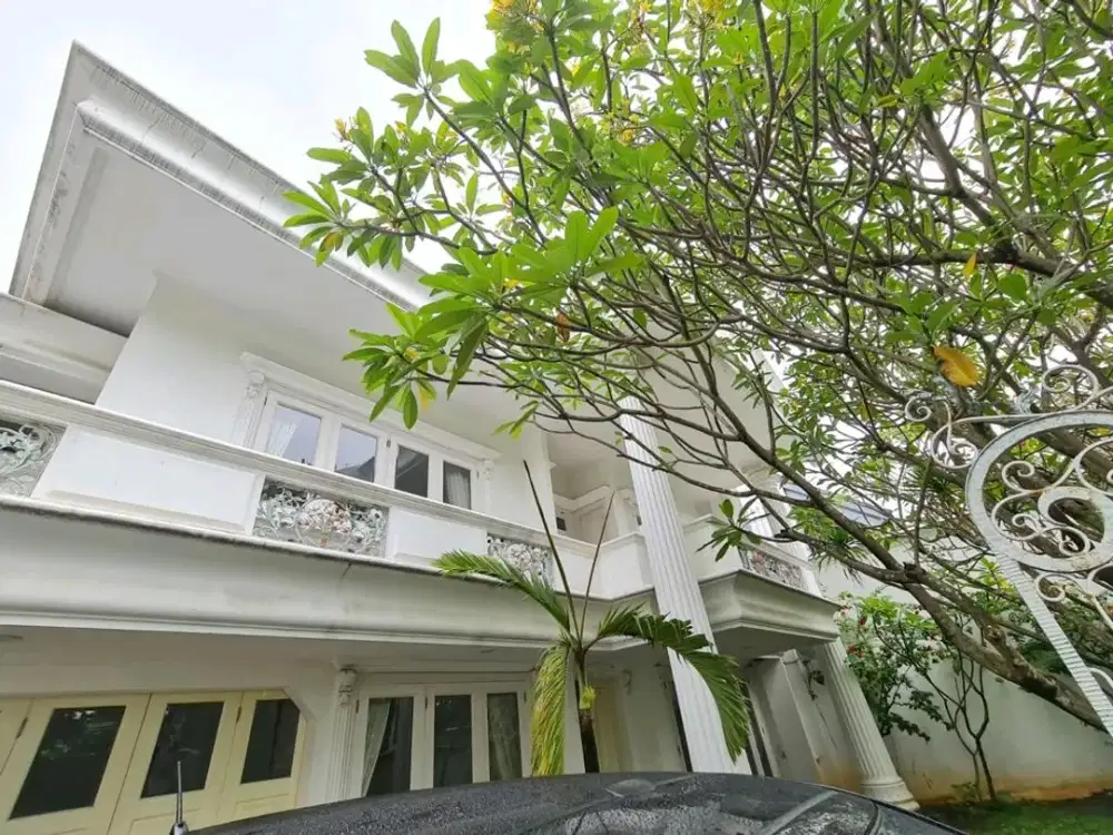 Kemang Timur Jakarta Selatan With pool and Pavilion