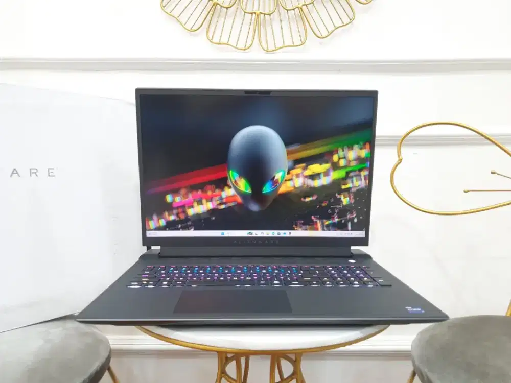 Dell Alianware M18 R2 CORE i9-14900HQ RAM 32GB SSD1TB VGA RTX4070 8GB