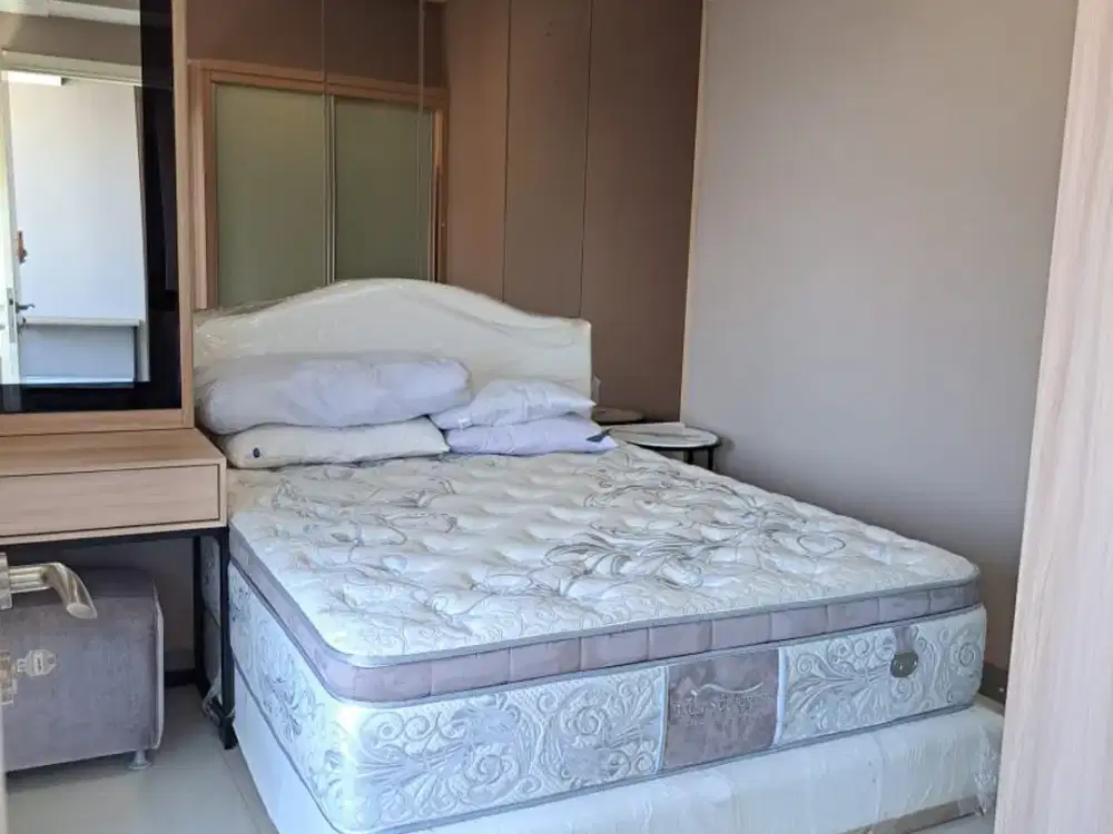 Sewa 3 bulanan Anderson 2BR furnish, apartemen tembus Pakuwon mall