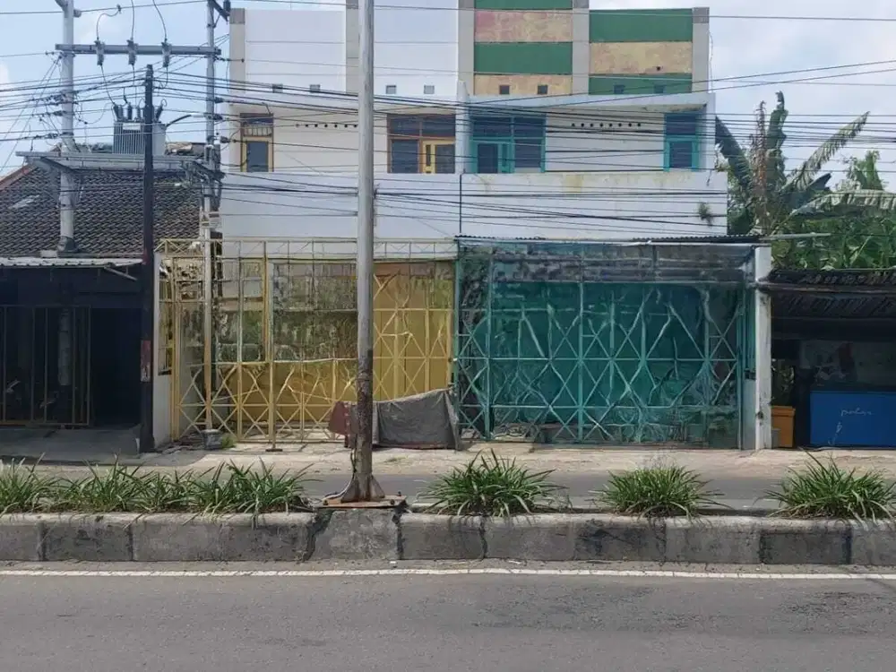 Ruko strategis 2 lantai di pinggir jalan jaten karanganyar solo