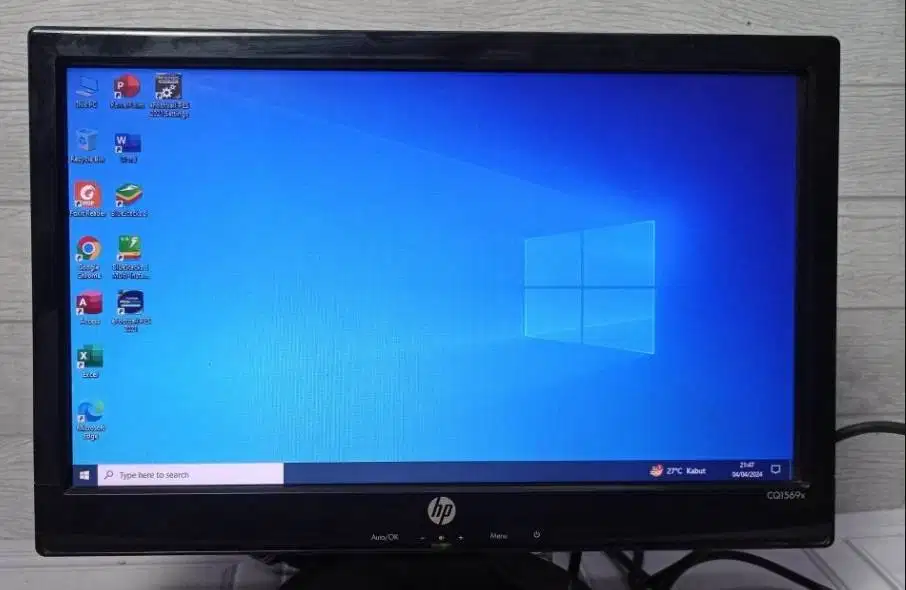 Monitor 24 Inch Merk HP Normal