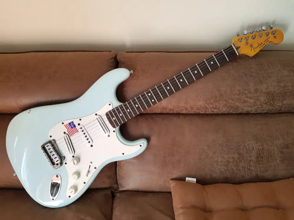 Gitar Guitar Listrik Squier Bullet Stratocaster Ganee Wilkinson Biru