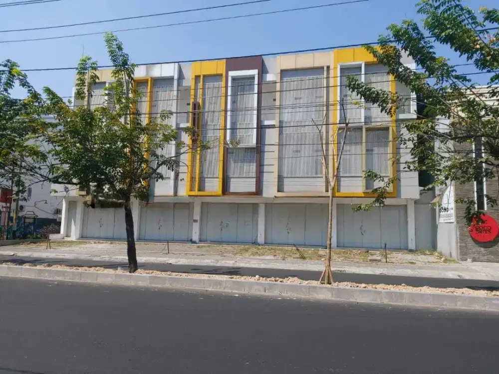 Ruko Strategis 3 lantai tengah kota solo lokasi di jalan yos sudarso