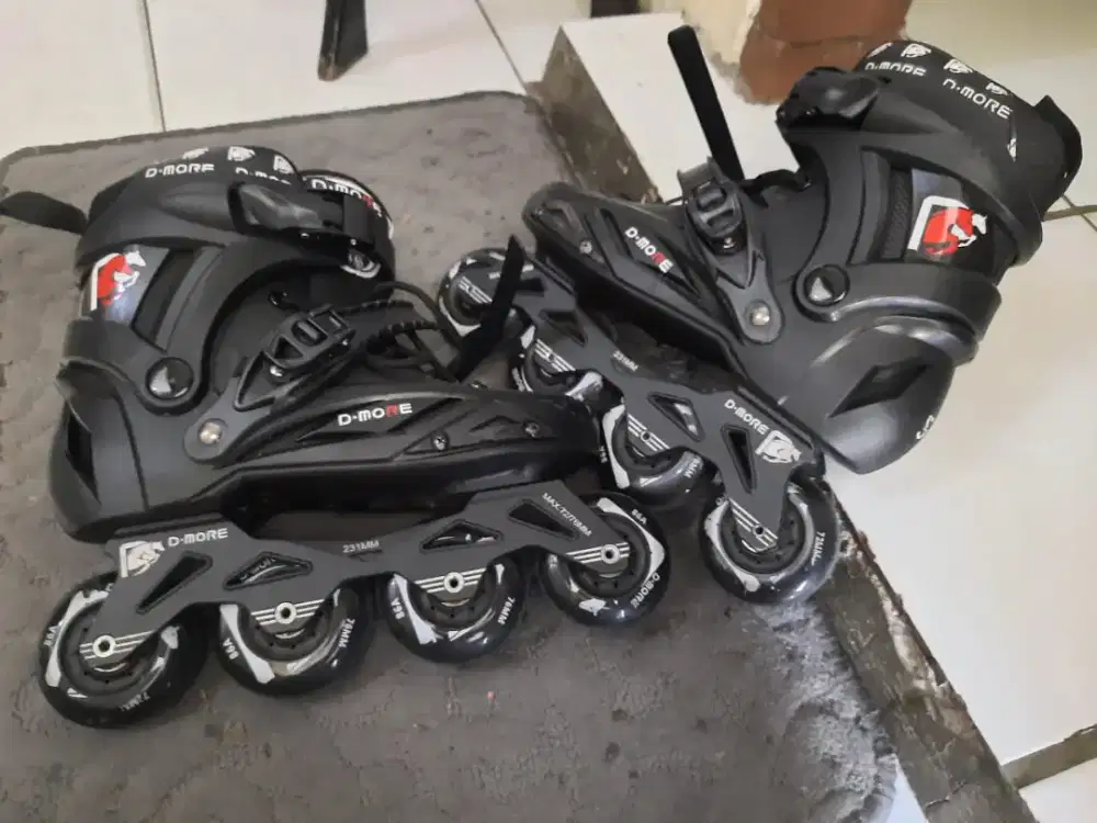 Sepatu roda skate d more