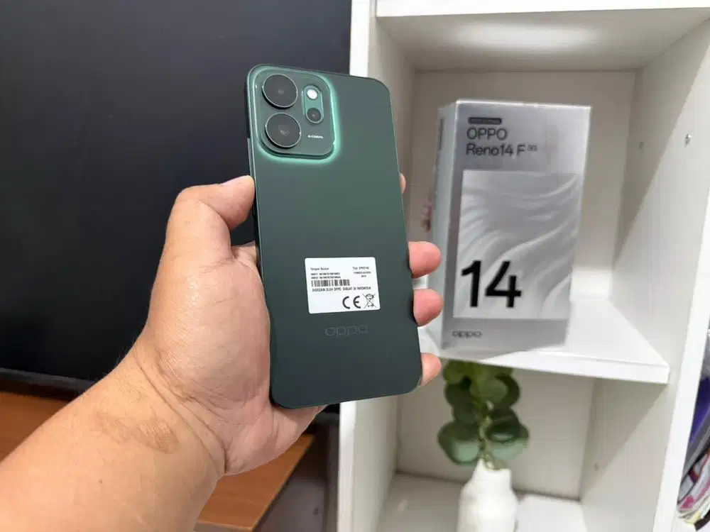 Oppo reno 14F 5G 8/256GB mulus 1000% masih baru fullset