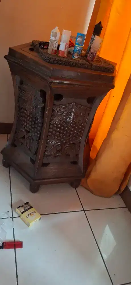 DIJUAL MEJA UKIRAN JATI