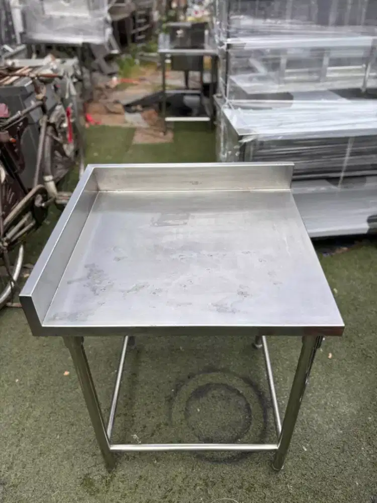 Meja prepare 1 susun
Ukuran 75x70x85