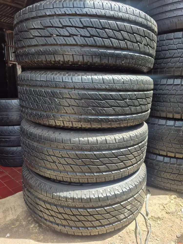 Jual bancopotan Crv turbo toyo open contry HT 235/60 R18 90% 2022.4pcs